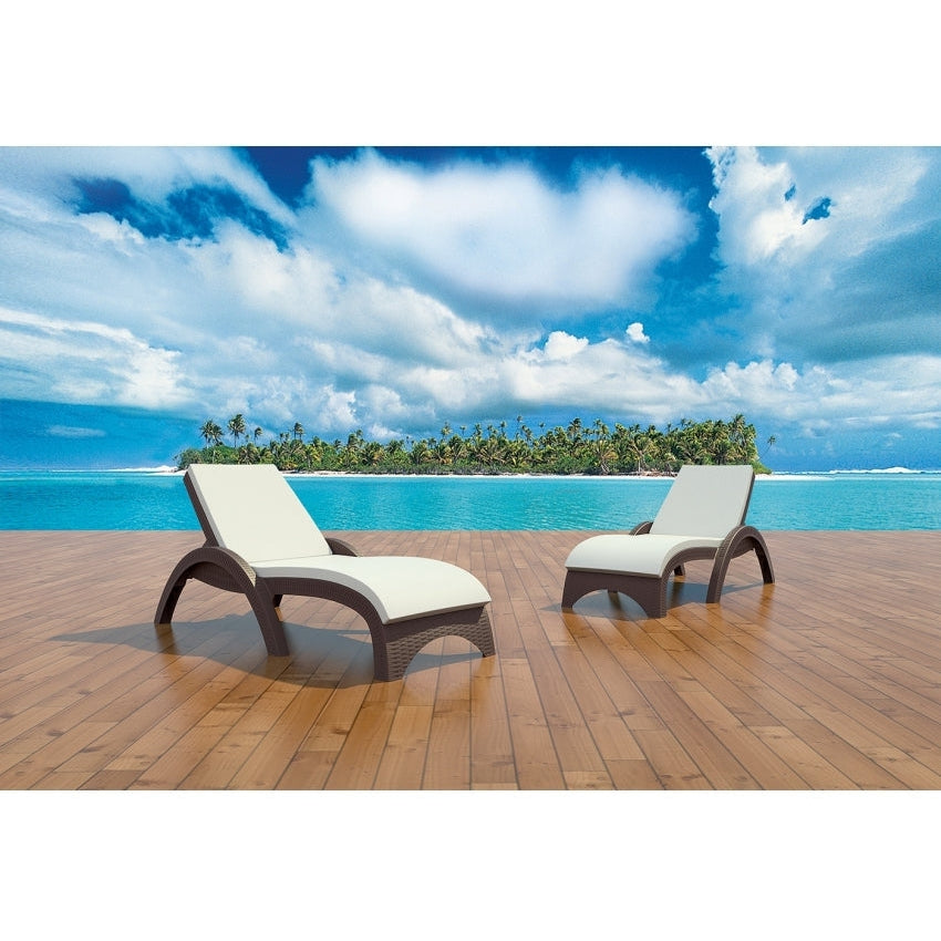 Fiji Sunlounger with Etisilk Cushion