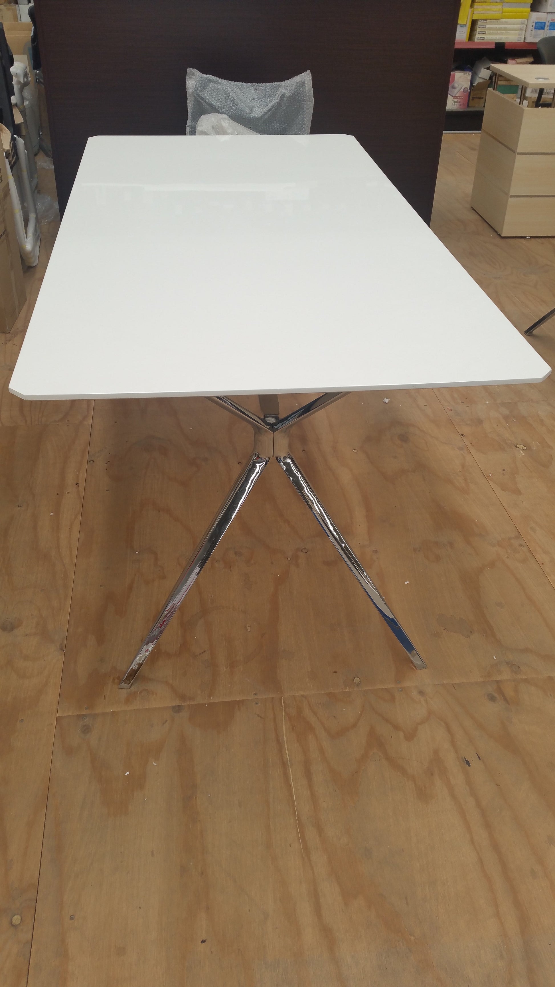 Forza Rectangular Desk